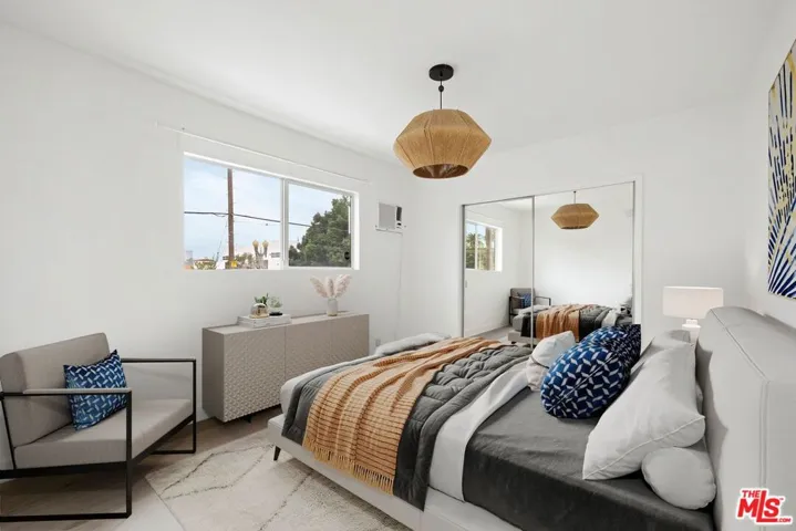 Unit 1 Bedroom - 200 N Rampart