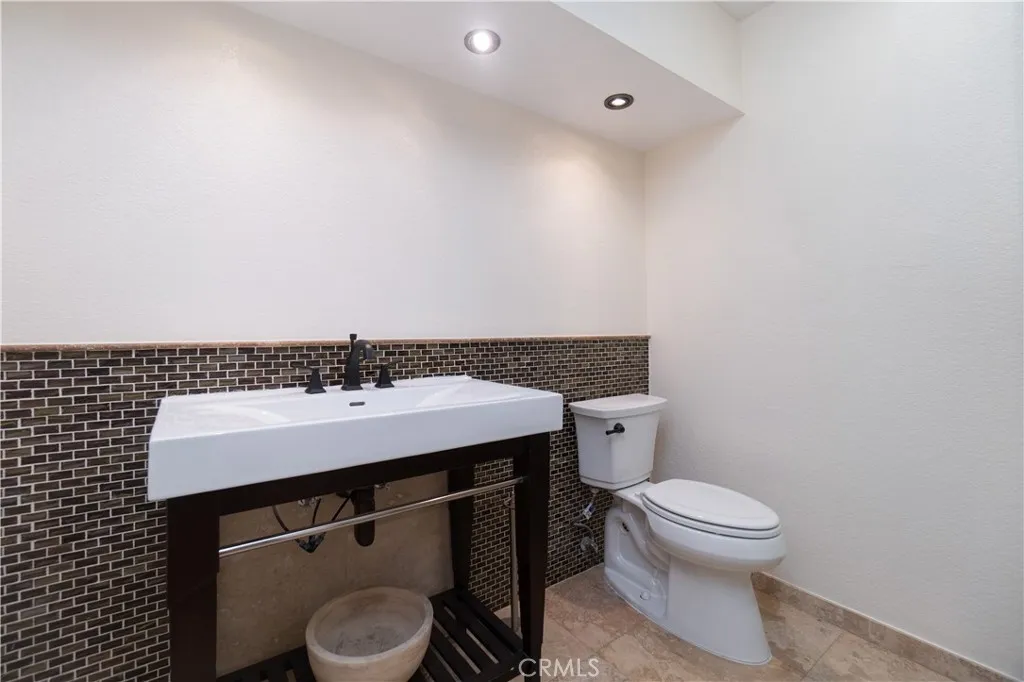 23642 Tonada, Moreno Valley, California 92557 home-pic-13