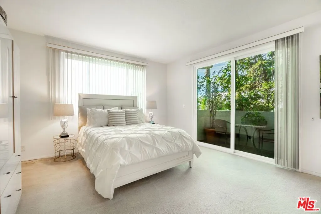 11535 Rochester Avenue 308, Los Angeles, California 90025 home-pic-13