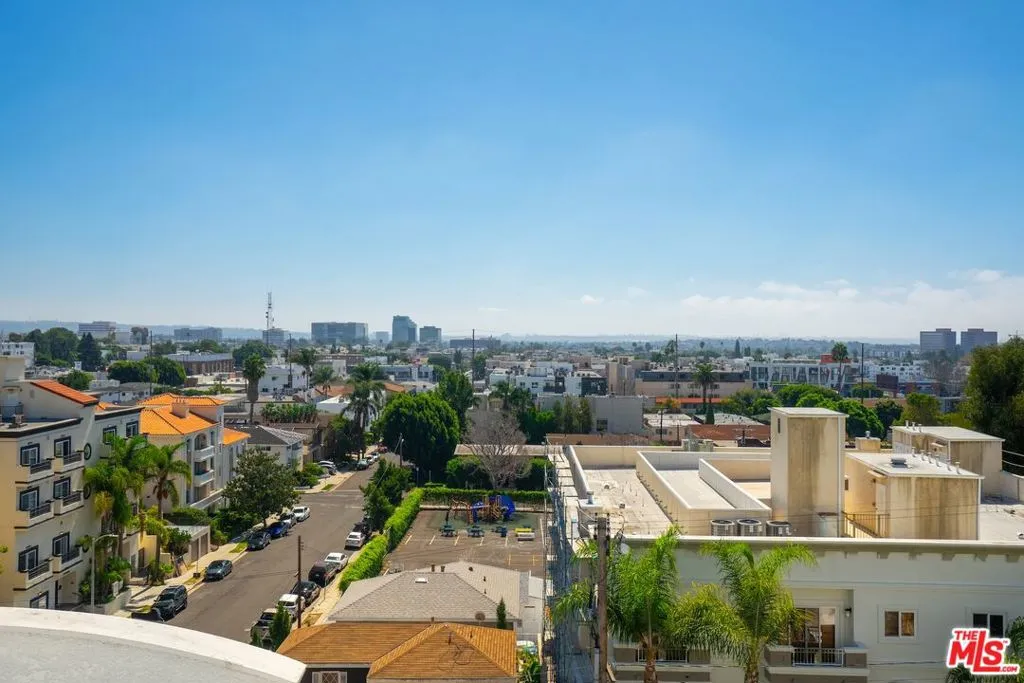 11535 Rochester Avenue 308, Los Angeles, California 90025 home-pic-44