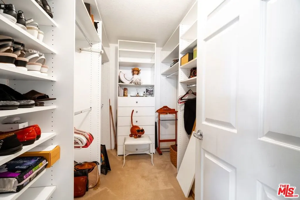 11535 Rochester Avenue 308, Los Angeles, California 90025 home-pic-15