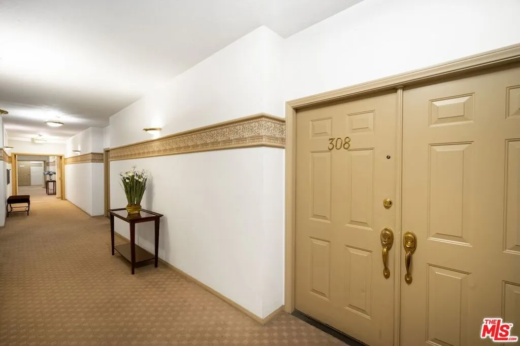 11535 Rochester Avenue 308, Los Angeles, California 90025 home-pic-29