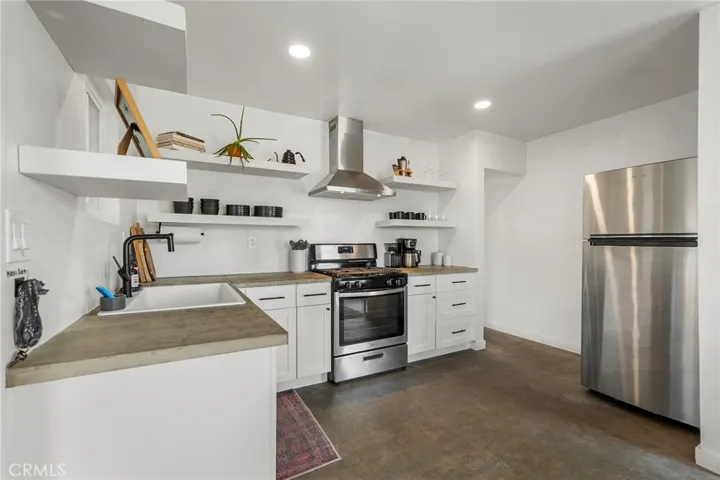 61537 La Jolla, Joshua Tree, California 92252