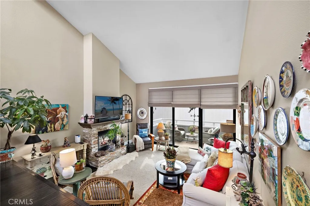 307 Columbia, Newport Beach, California 92663 home-pic-8
