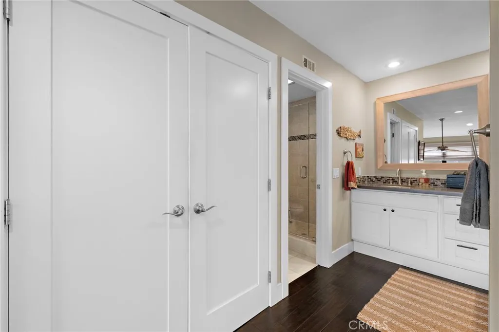 307 Columbia, Newport Beach, California 92663 home-pic-25