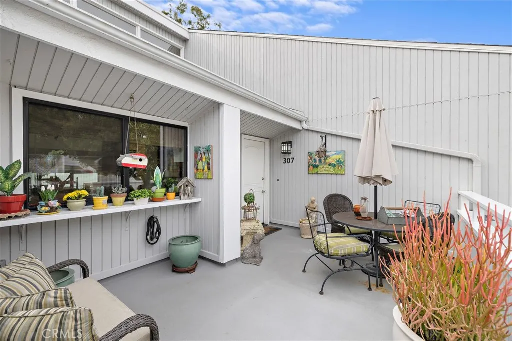 307 Columbia, Newport Beach, California 92663 home-pic-2
