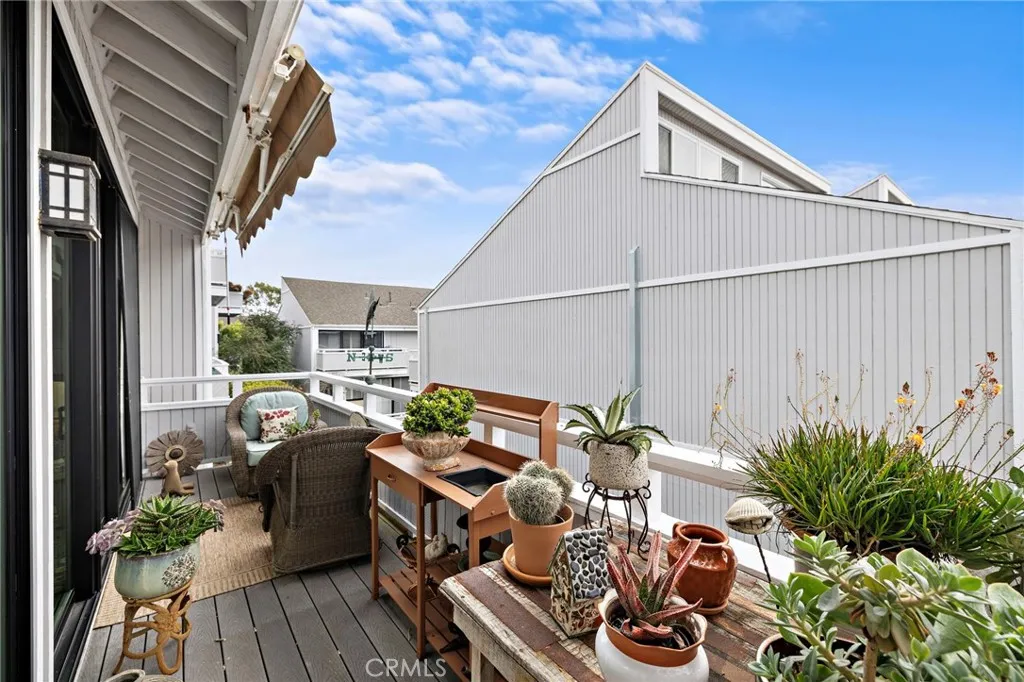 307 Columbia, Newport Beach, California 92663 home-pic-13