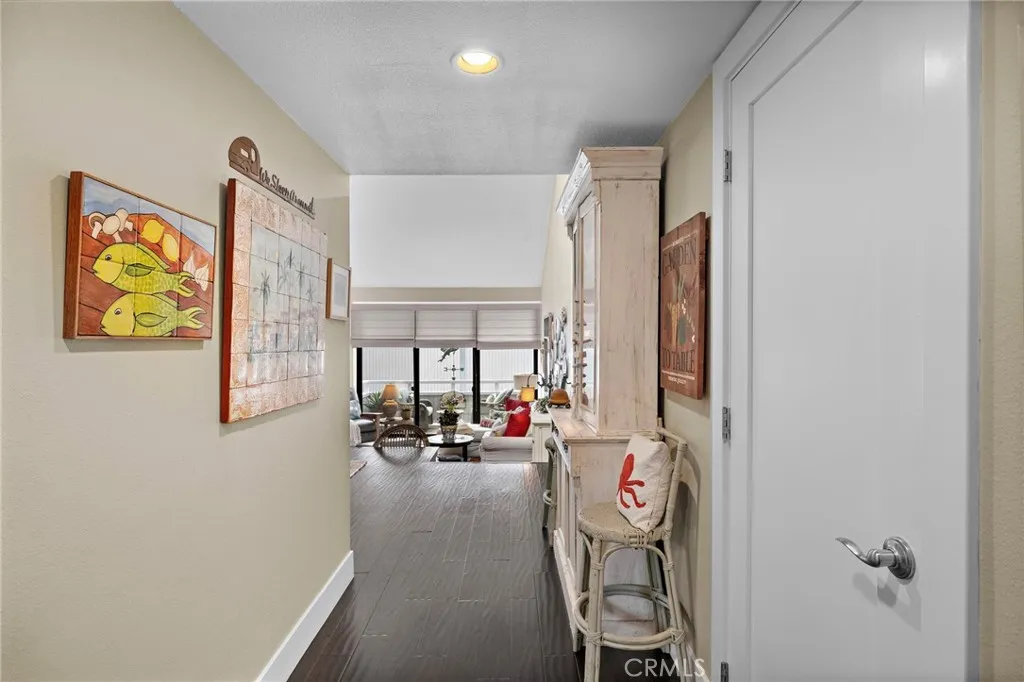 307 Columbia, Newport Beach, California 92663 home-pic-4