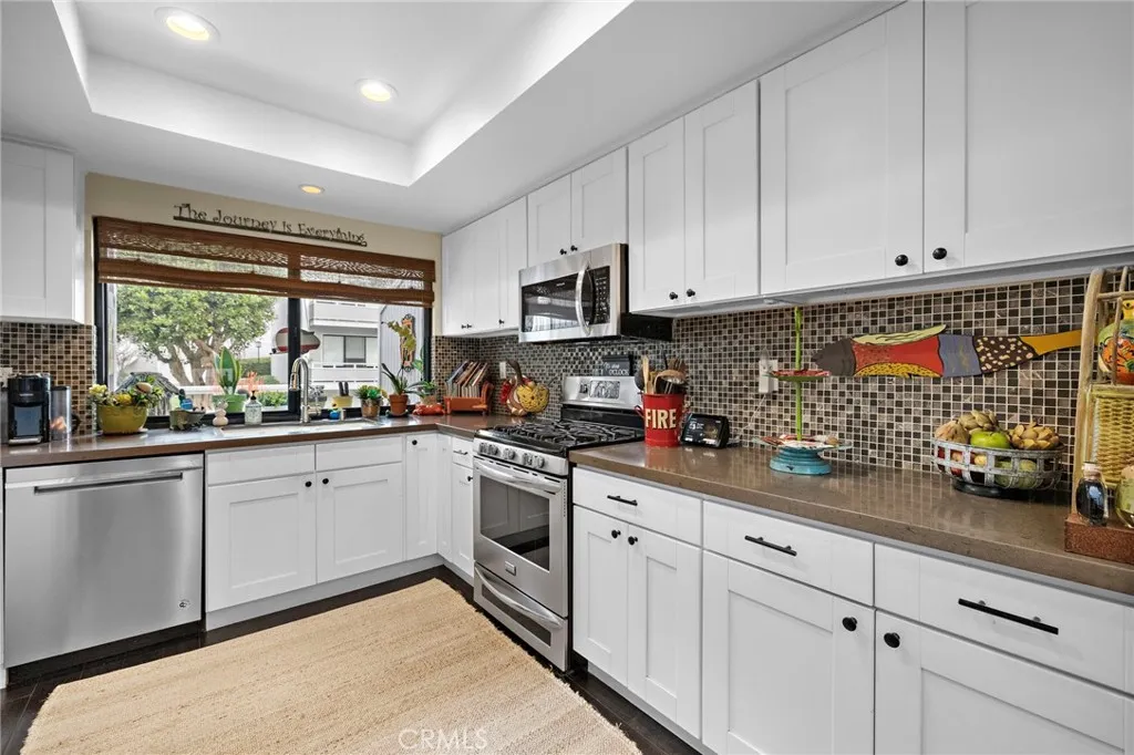 307 Columbia, Newport Beach, California 92663 home-pic-16