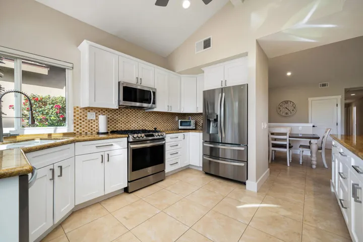 26-web-or-mls-GTBouquet_OPMG_0126_026-2