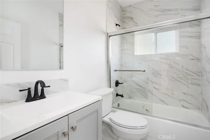 62474 Golden, Joshua Tree, California 92252