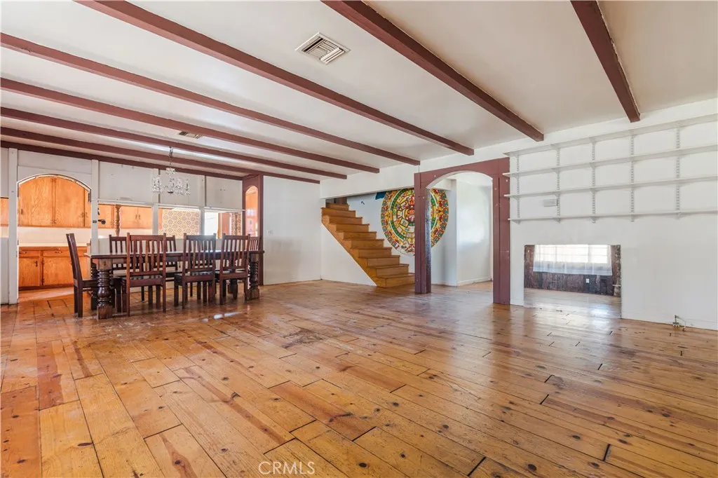 1617 Knox, San Fernando, California 91340 home-pic-16