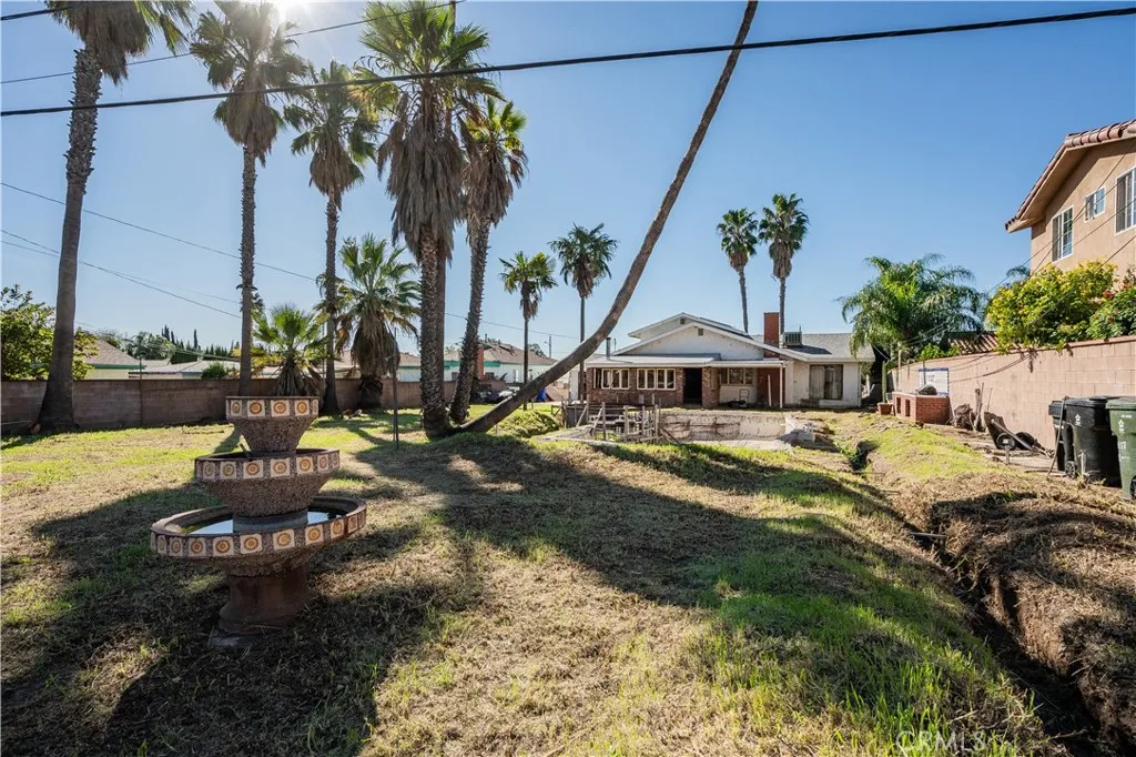 1617 Knox, San Fernando, California 91340 home-pic-8