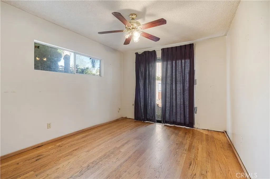 1617 Knox, San Fernando, California 91340 home-pic-22