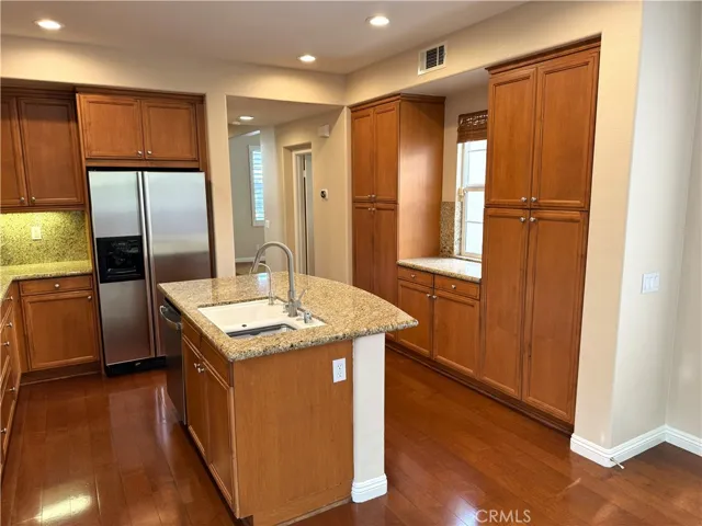 Center Island.  Beautiful Hardwood Floors.