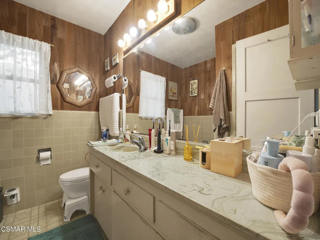 13422 Oxnard Street, Valley Glen, California 91401 home-pic-14