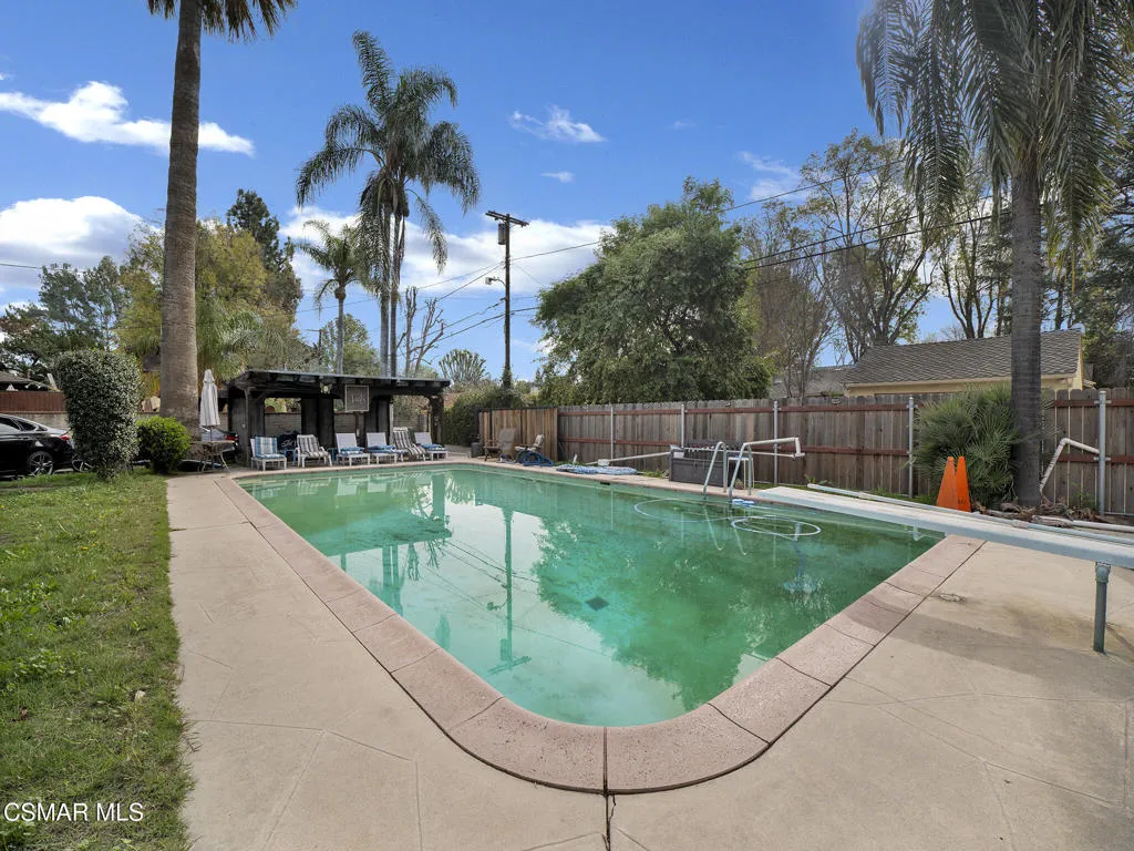 13422 Oxnard Street, Valley Glen, California 91401 home-pic-4
