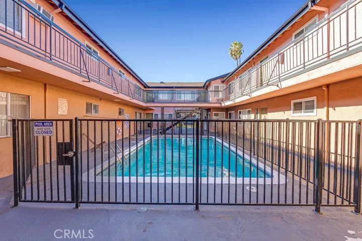 6640 Darby Avenue, Reseda, California 91335
