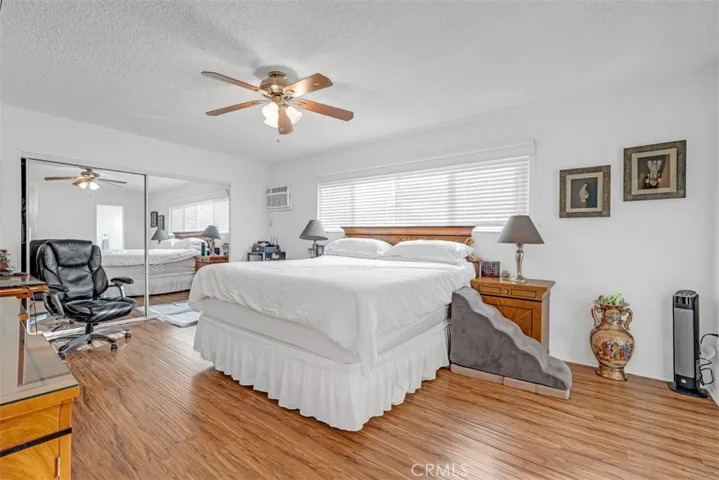 6640 Darby Avenue, Reseda, California 91335