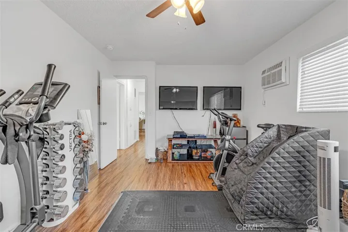 6640 Darby Avenue, Reseda, California 91335
