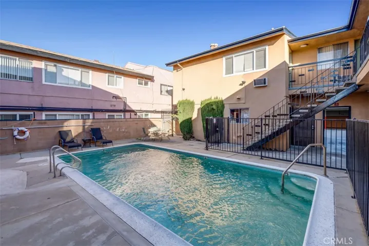 6640 Darby Avenue, Reseda, California 91335