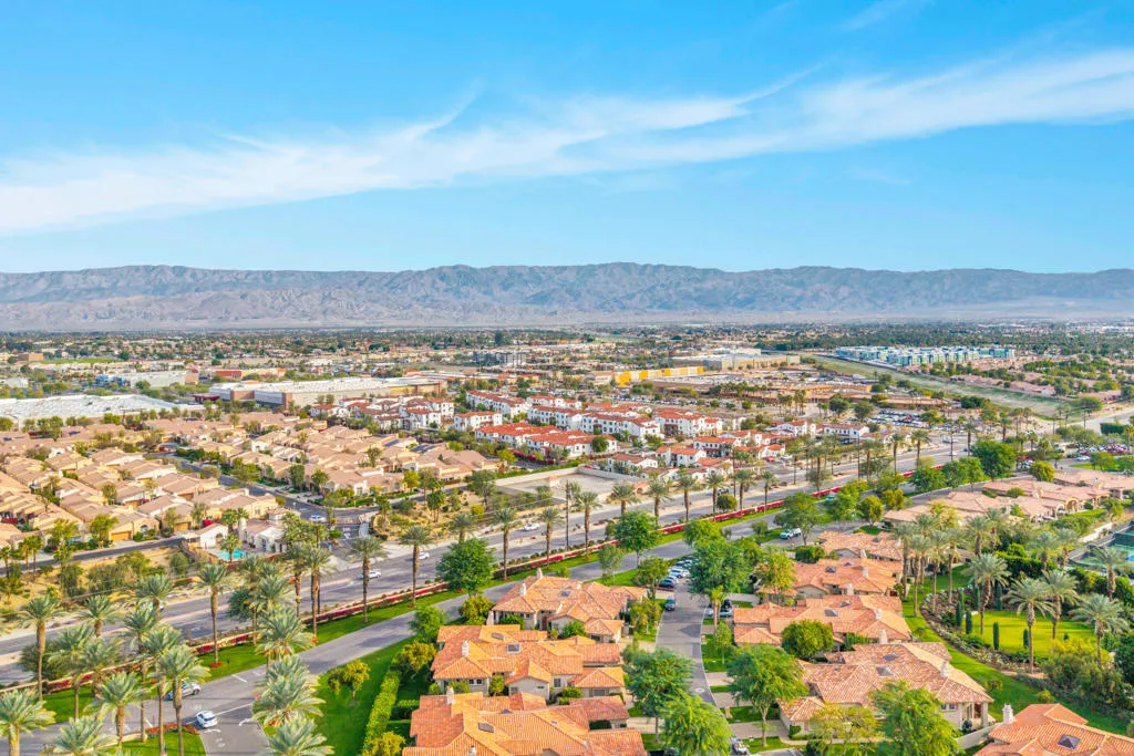 48055 Via Vallarta, La Quinta, California 92253 home-pic-43