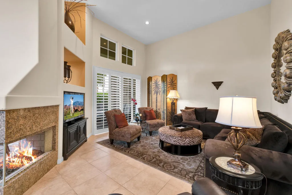 48055 Via Vallarta, La Quinta, California 92253 home-pic-8
