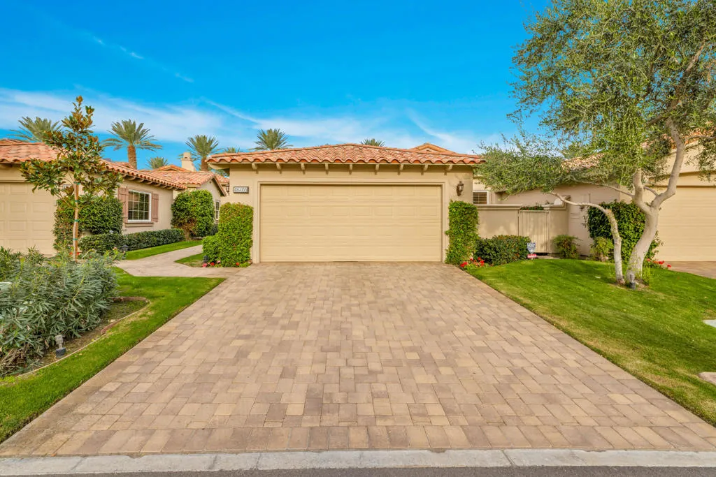 48055 Via Vallarta, La Quinta, California 92253 home-pic-5