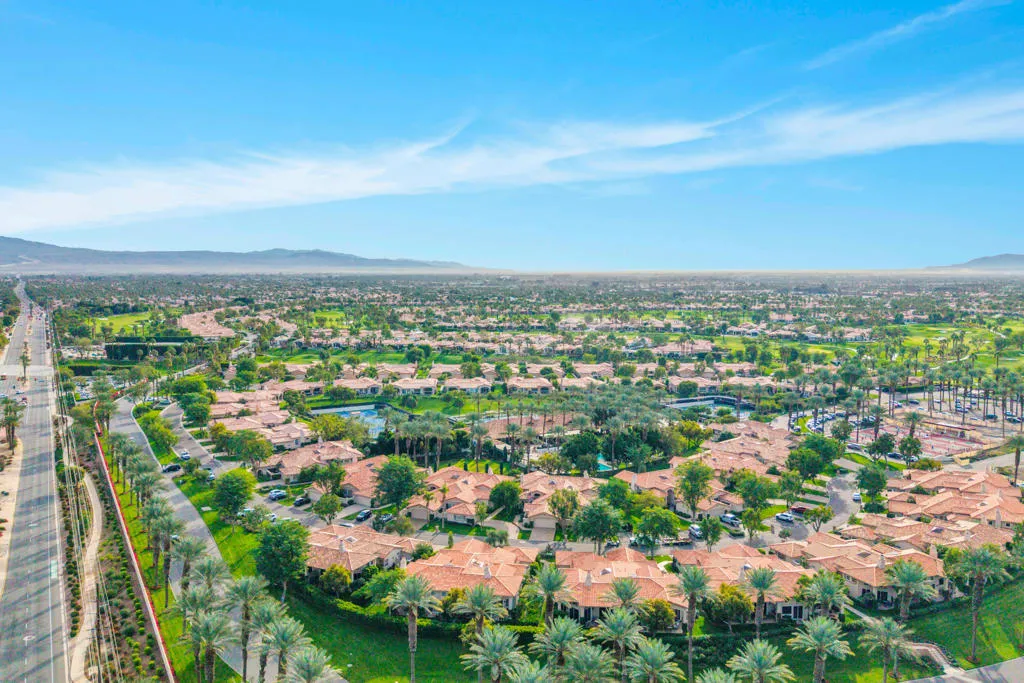 48055 Via Vallarta, La Quinta, California 92253 home-pic-44