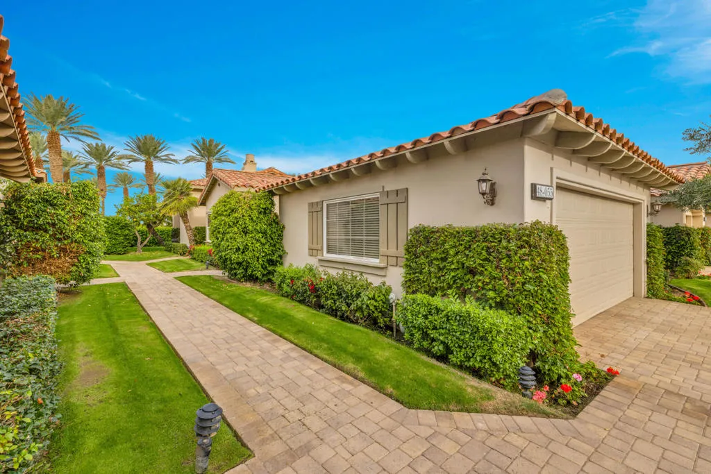 48055 Via Vallarta, La Quinta, California 92253 home-pic-6