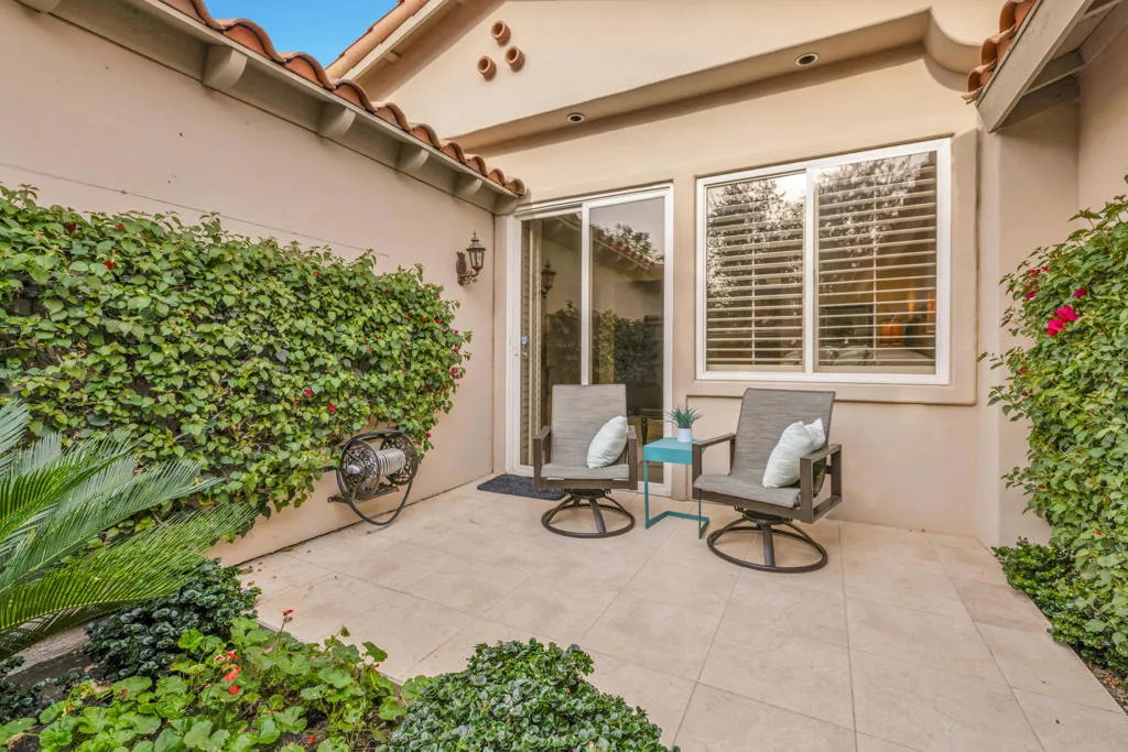 48055 Via Vallarta, La Quinta, California 92253 home-pic-24