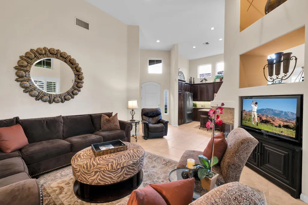 48055 Via Vallarta, La Quinta, California 92253 home-pic-7