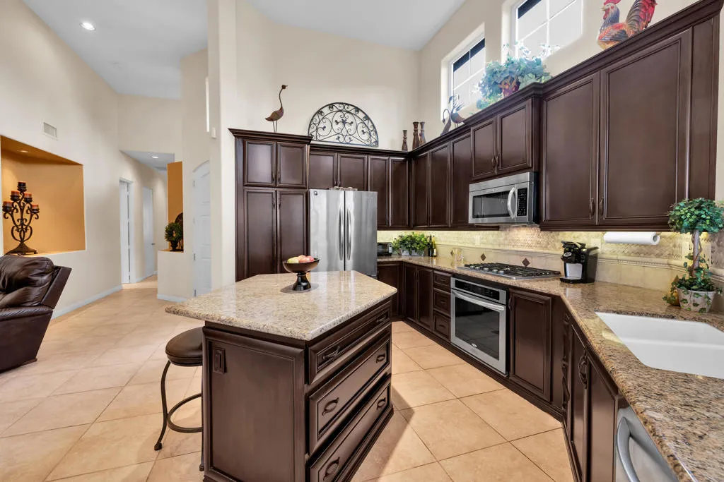 48055 Via Vallarta, La Quinta, California 92253 home-pic-13