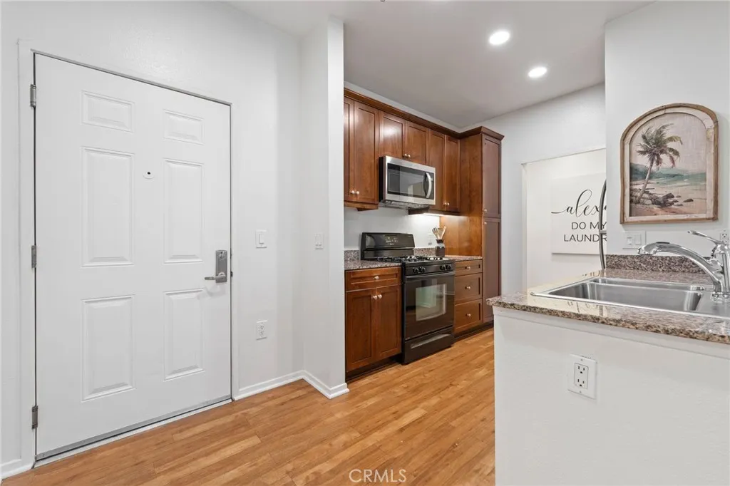 1329 Scholarship, Irvine, California 92612 home-pic-19