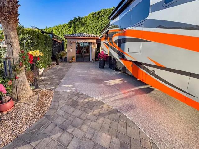 luxury RV lot 156-4