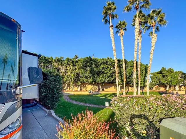 luxury RV lot 156-3
