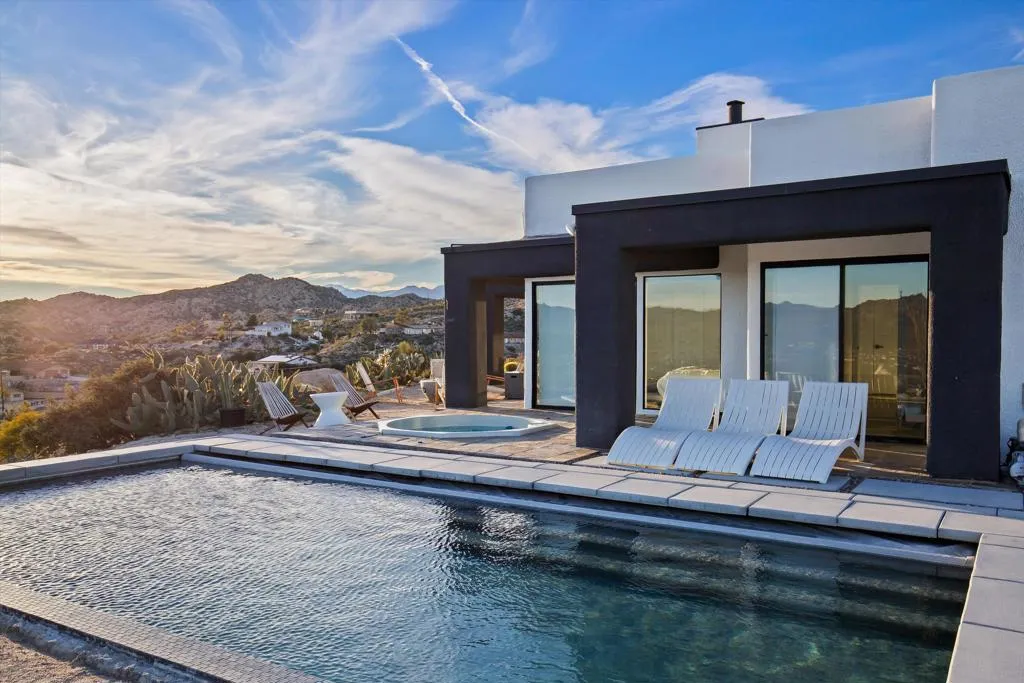 57075 Farrelo Court, Yucca Valley, California 92284 home-pic-33