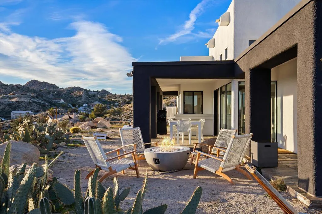 57075 Farrelo Court, Yucca Valley, California 92284 home-pic-13