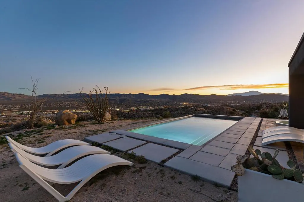 57075 Farrelo Court, Yucca Valley, California 92284 home-pic-34