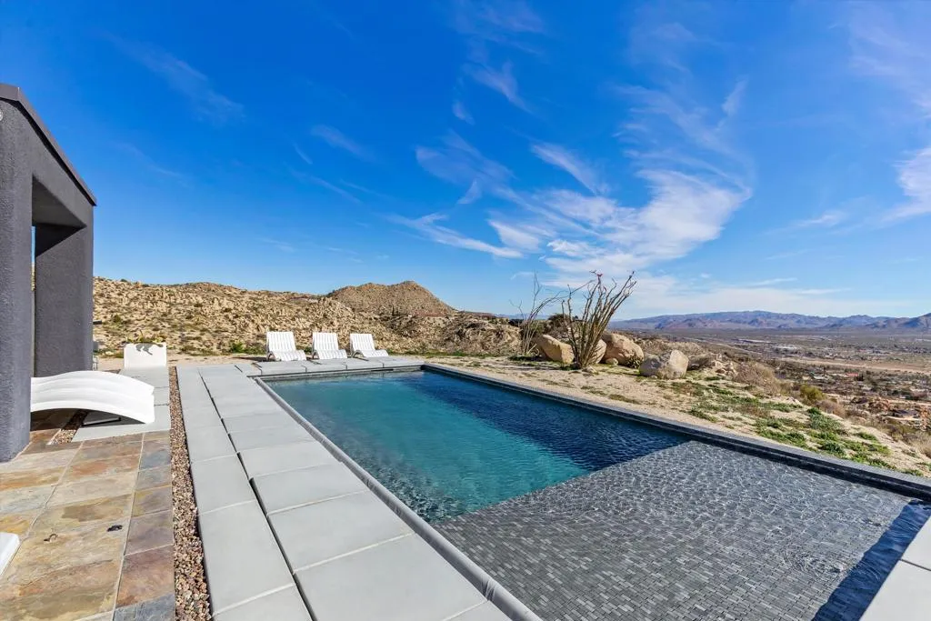 57075 Farrelo Court, Yucca Valley, California 92284 home-pic-29