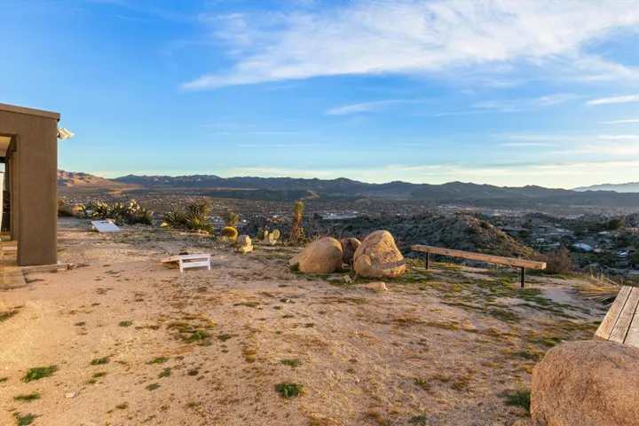 57075 Farrelo Court, Yucca Valley