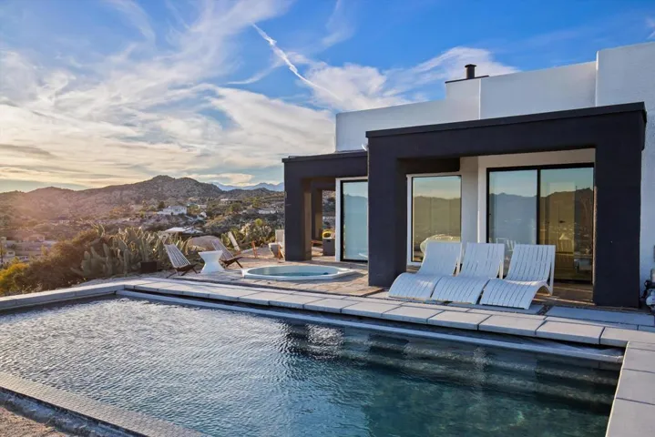 57075 Farrelo Court, Yucca Valley