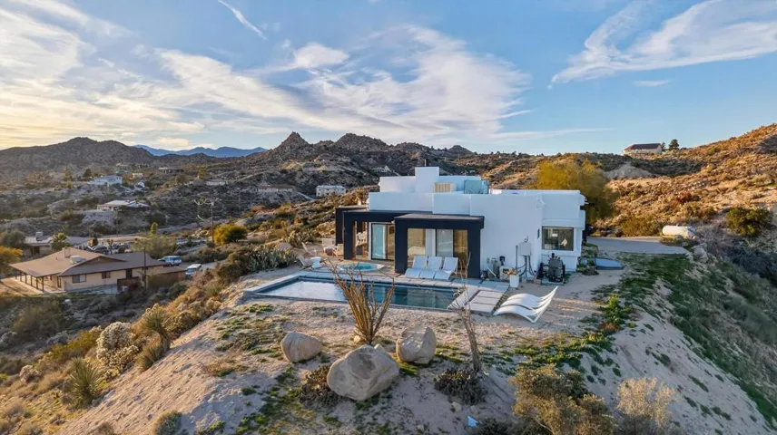 57075 Farrelo Court, Yucca Valley