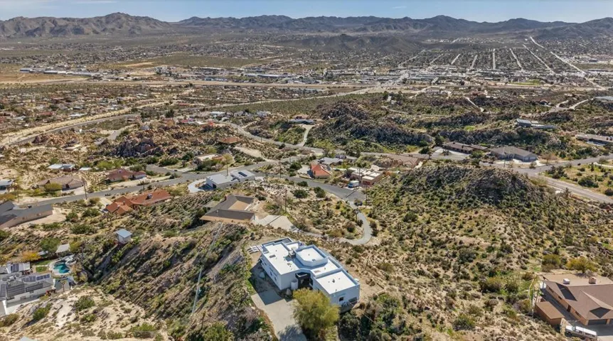 57075 Farrelo Court, Yucca Valley