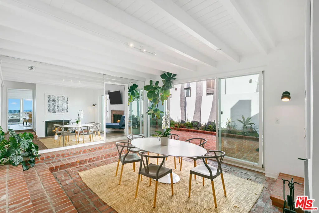 30830 Broad Beach Road, Malibu, California 90265 home-pic-27