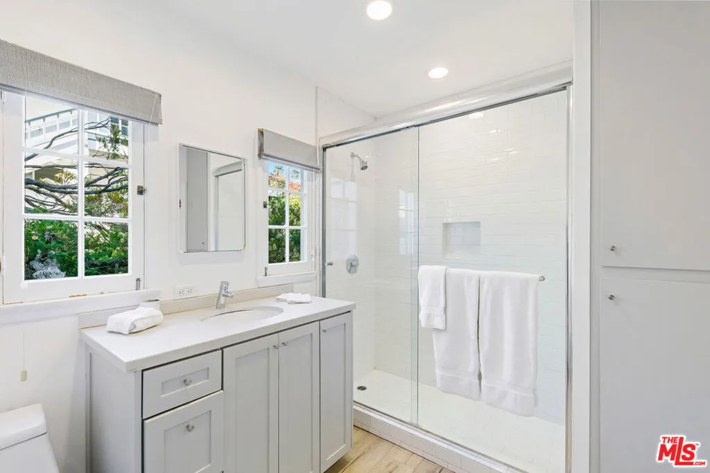 30830 Broad Beach Road, Malibu, California 90265 home-pic-28
