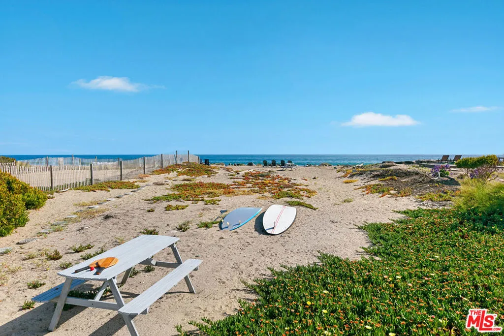 30830 Broad Beach Road, Malibu, California 90265 home-pic-9