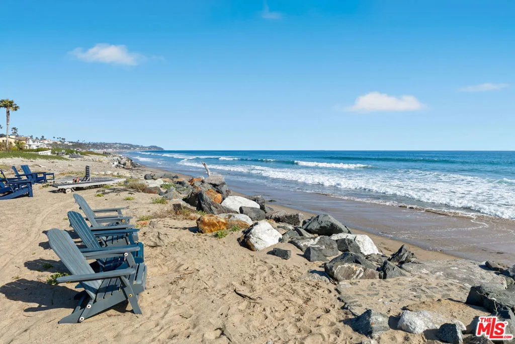 30830 Broad Beach Road, Malibu, California 90265 home-pic-11