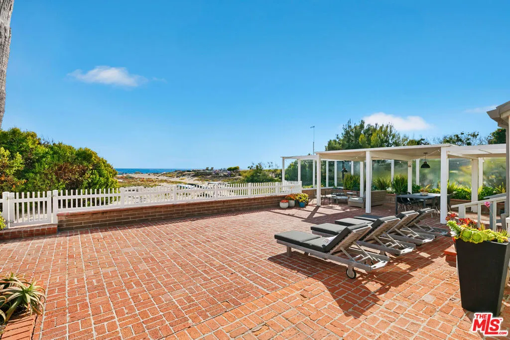 30830 Broad Beach Road, Malibu, California 90265 home-pic-2
