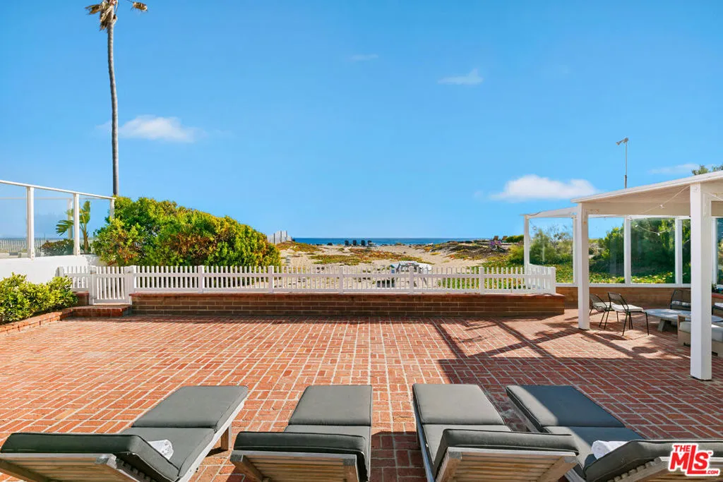 30830 Broad Beach Road, Malibu, California 90265 home-pic-1